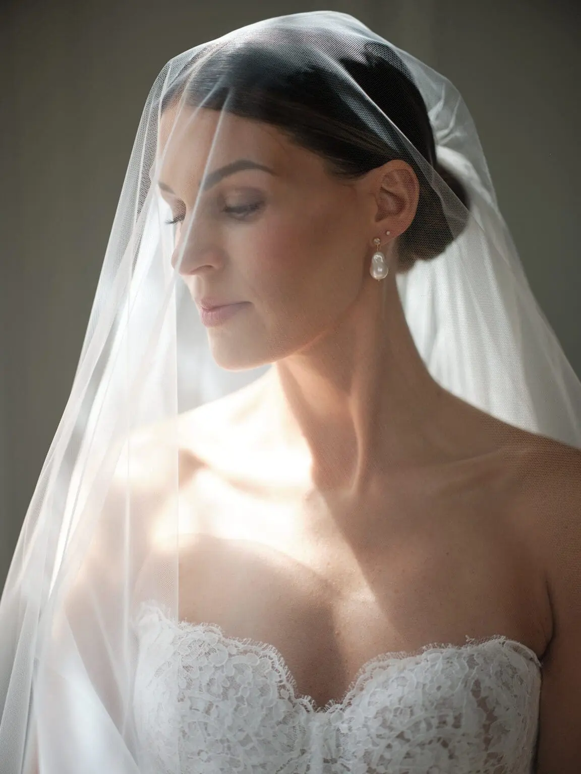 Bryllupspar i silhuet